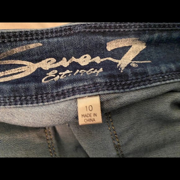 Seven7 Distressed Denim Leggings Size 10 - Picture 4 of 8